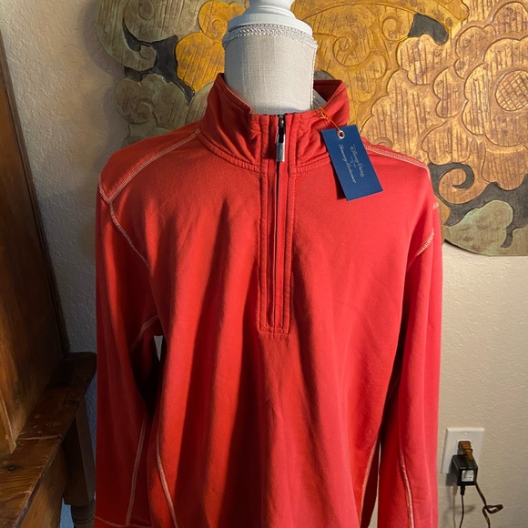 Tommy Bahama Other - Tommy Bahama men’s medium Disney park’s pullover